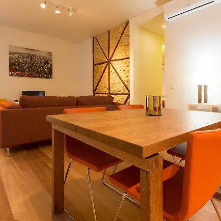 Downtown Prestige By Homing Apartman *